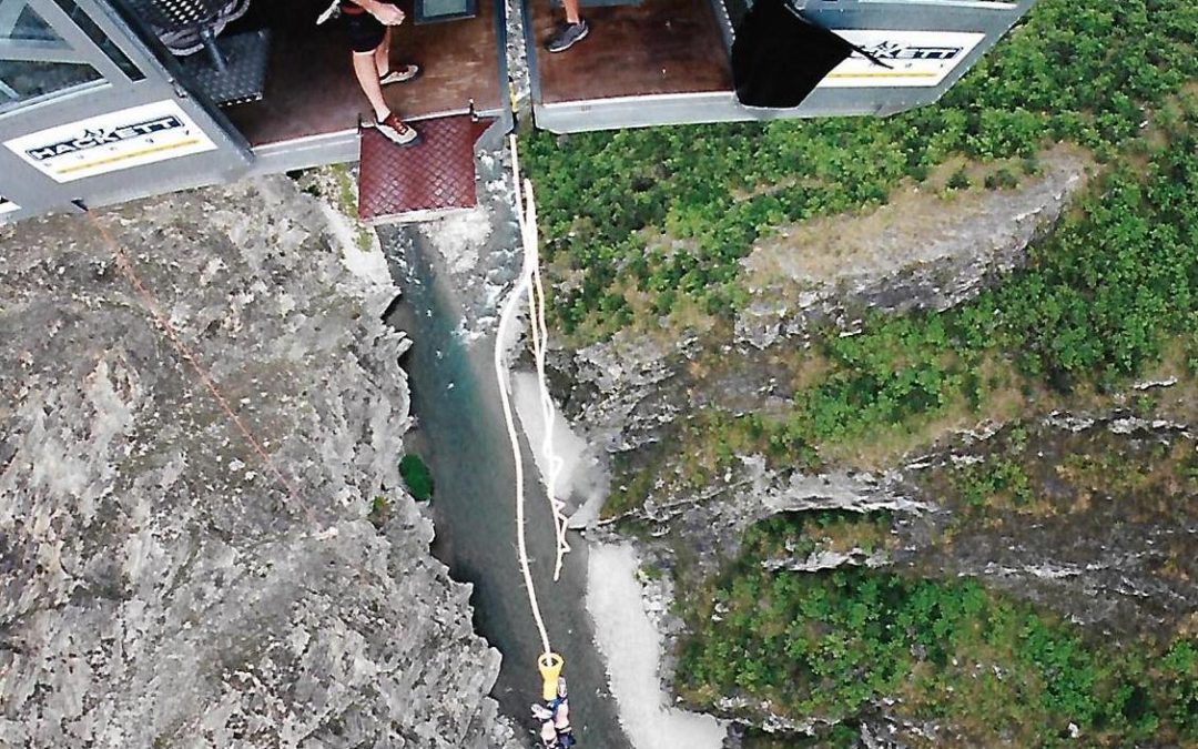 Bungy jumping to freedom!